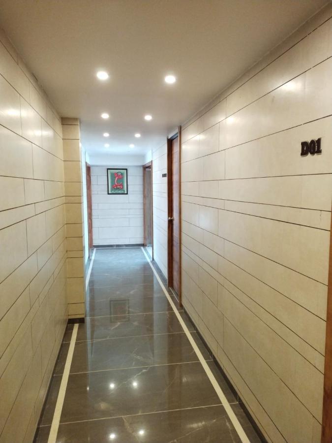 Hotel Dolphin Residency Pātan Dış mekan fotoğraf